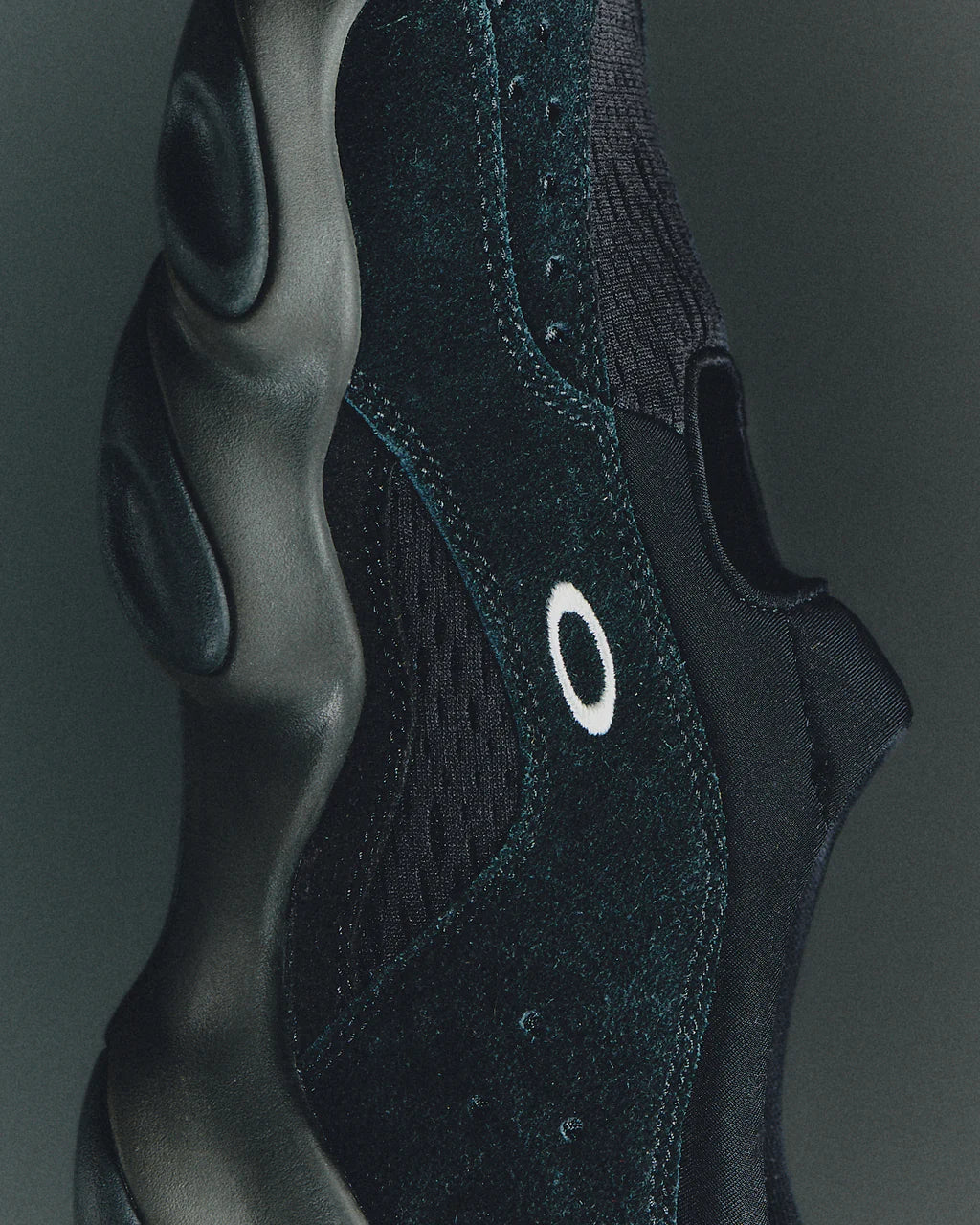 OAKLEY FACTORY TEAM SUEDE FLESH SANDAL - BLACK 8