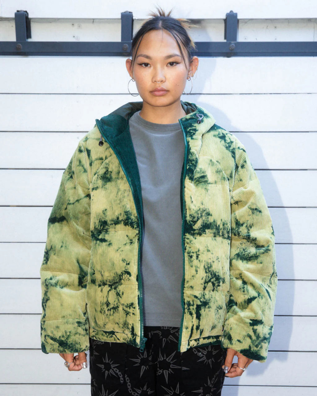 BLEACH DYED DIMENSION PUFFER JACKET - OLIVE 3
