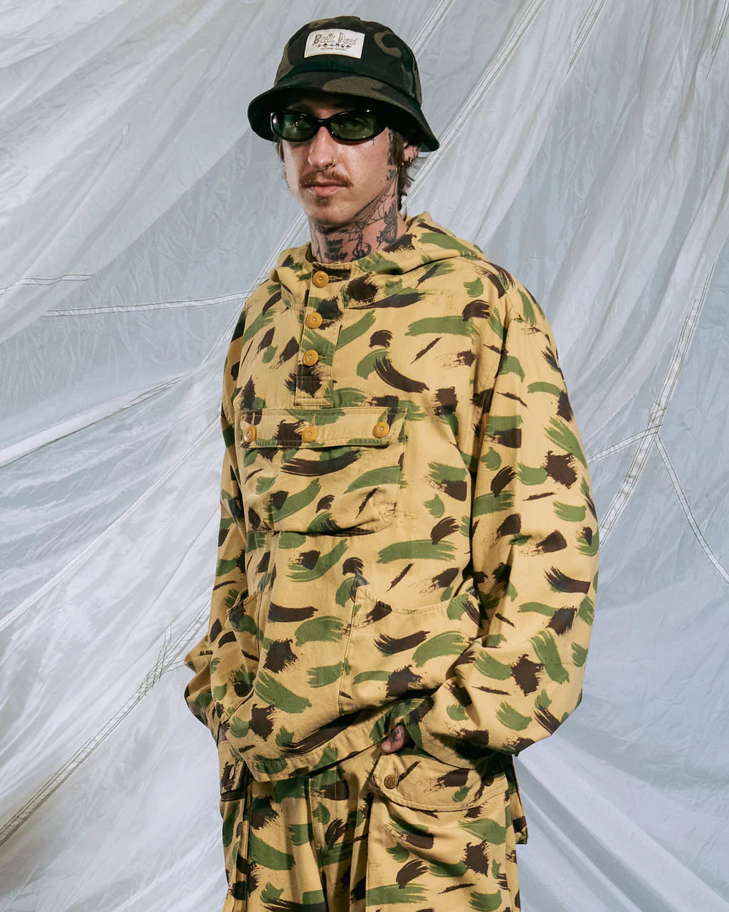 BRUSHSTROKE CAMO SMOCK - GREEN 2