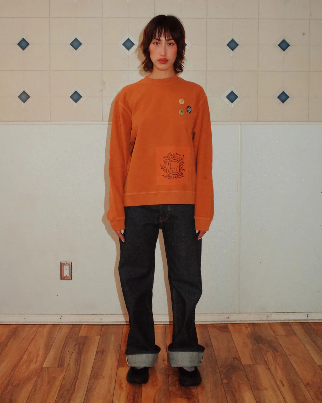 GARGOYLE CREWNECK - LIGHT BROWN 4