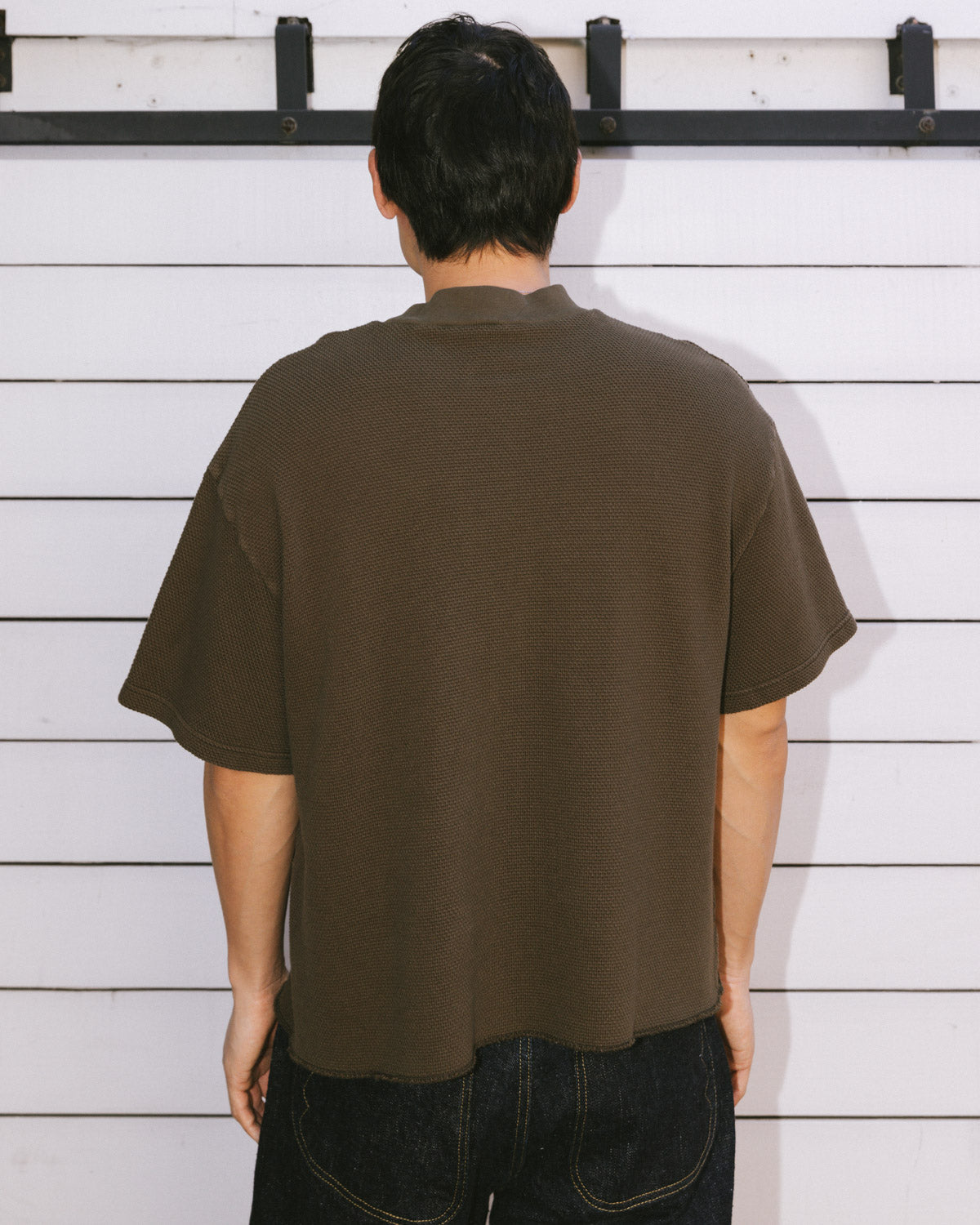 BOXY THERMAL MOCK NECK T-SHIRT - BROWN 4