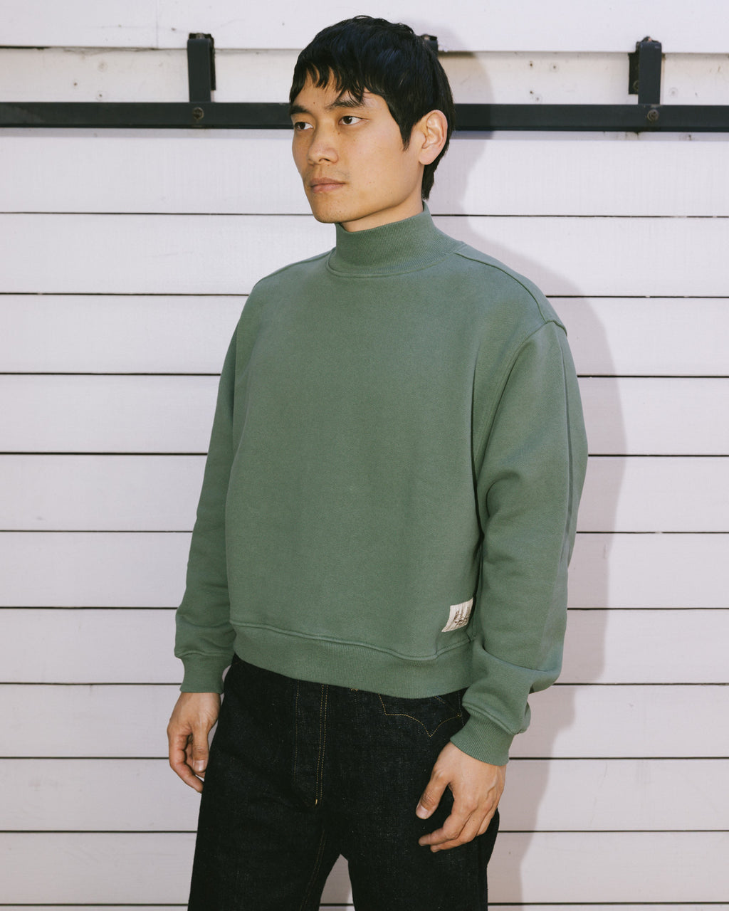 TURTLE NECK SWEATSHIRT - GREEN 3